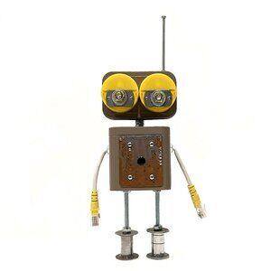 GARTH, a found objects robot sculpture